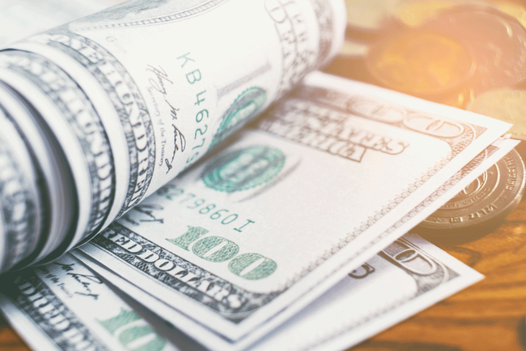 Amadorismo do governo fará dólar ultrapassar os R$ 4, diz economista