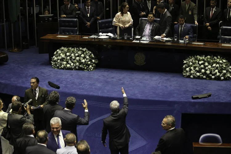 Eleição no Senado: o plenário decidiu ontem que a votação seria aberta, mas um impasse tomou conta da sessão (Fabio Rodrigues Pozzebom/Agência Brasil)