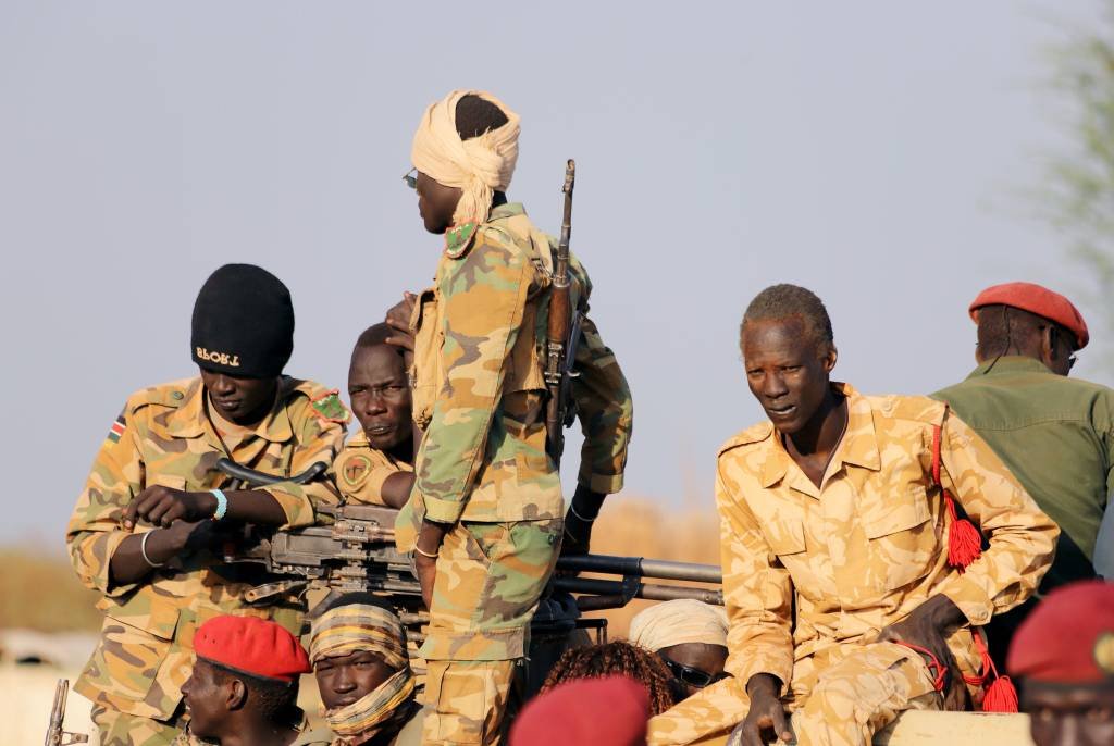 Violência obriga deslocamento de 8 mil pessoas no Sudão do Sul