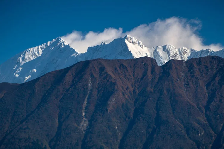 Um terço das geleiras do Himalaia pode derreter até o fim do século em razão das mudanças climáticas (Emad aljumah/Getty Images)