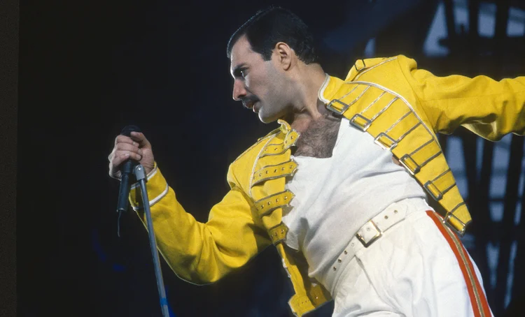 Vocalista da banda Queen, Freddie Mercury (Anwar Hussein/Getty Images)