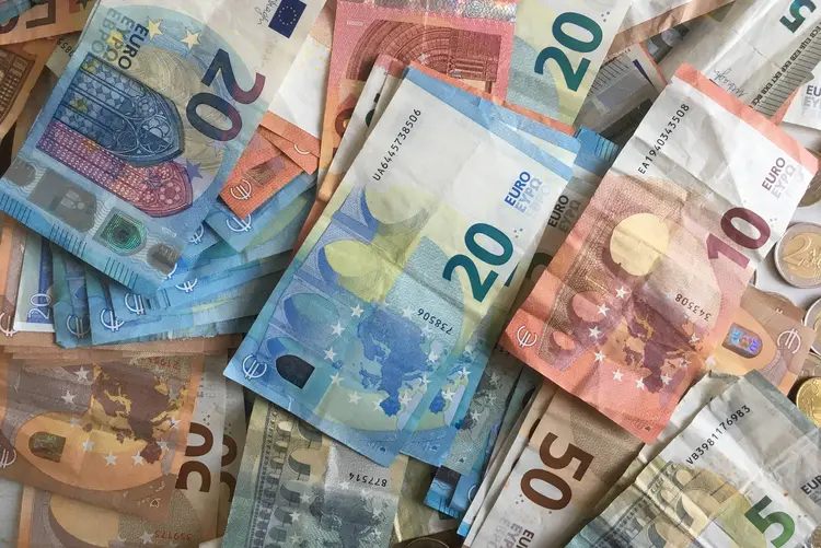 Euro: confiança em queda no bloco econômico (Louise LeGresley/Getty Images)