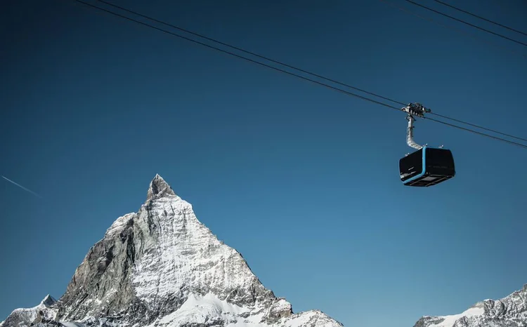 Matterhorn Glacier Ride é o teleférico de três cabos mais alto do mundo (Matterhorn Zermatt Bergbahnen/Divulgação)