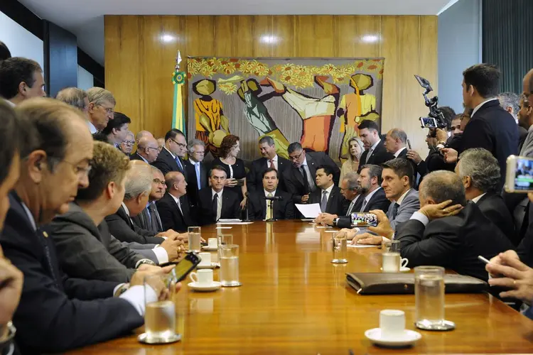 Bolsonaro entregando reforma da Previdência ao Congresso (Luis Macedo/Agência Brasil)