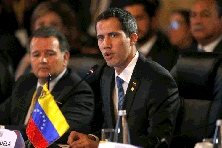 Guaidó: Presidente interino autodeclarado está na Colômbia para discutir situação venezuelana (Luisa Gonzalez/Reuters)