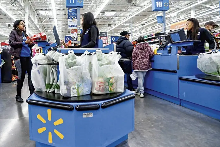 Walmart: Varejista tem mais de 5 mil lojas só nos EUA (Kamil Krzaczynski/Reuters)