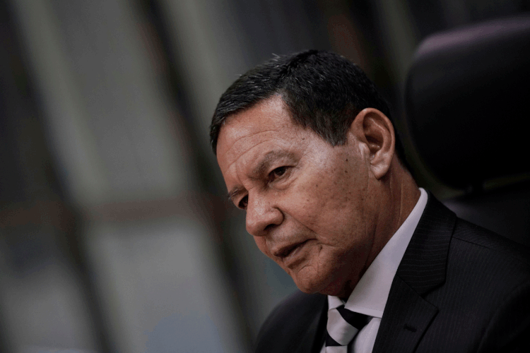 Mourão: "Guerra tem excessos e estas coisas são sabidas" (Ueslei Marcelino/Reuters)