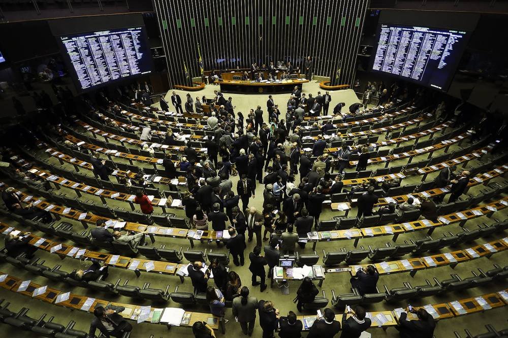 Encontro com Onyx pode selar apoio do MDB no Senado