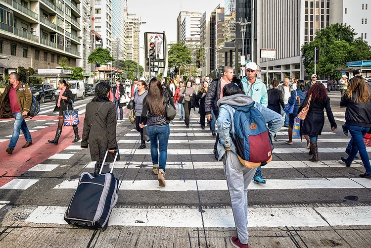 Avenida Paulista, em São Paulo: apesar dos sacrifícios individuais, a reforma da Previdência trará mais oportunidades de emprego e de renda para os brasileiros | Cesar Diniz/Pulsar / 