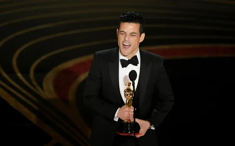 Rami Malek recebe o Oscar de "Melhor ator" por sua atuação em "Bohemian Rhapsody" (Kevin Winter/Getty Images)