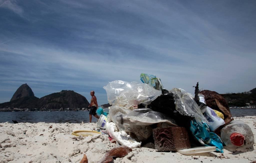 Banco dos BRICS empresta R$ 2 bilhões para Brasil tratar lixo
