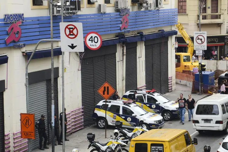 O Shopping 25 de Março foi fechado após uma operação de combate à pirataria, na região central de São Paulo. (Rovena Ros/Agência Brasil)