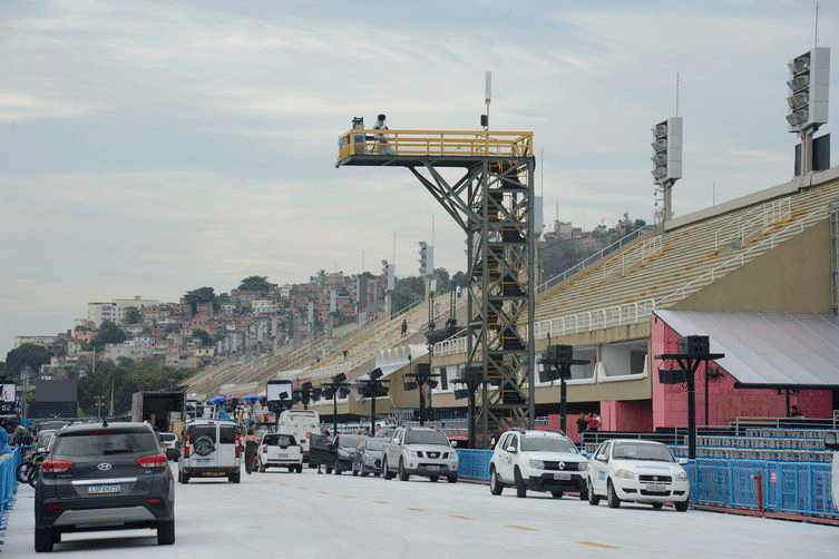 Justiça determina inspeção de bombeiros para liberar Sambódromo no Rio