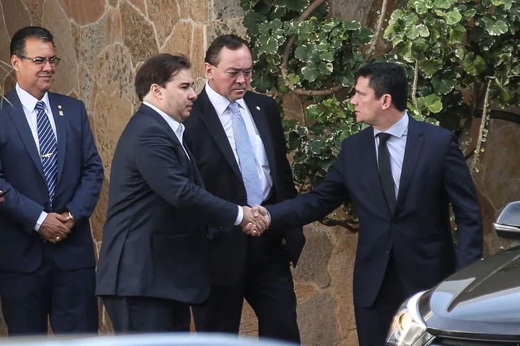 Sérgio Moro e Rodrigo Maia entraram em acordo nesta quinta-feira, 28 (Antonio Cruz/Agência Brasil/Reuters)