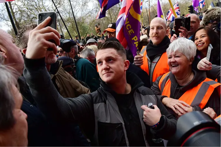 O ativista da extrema-direita Tommy Robinson: britânico foi banido do Facebook e do Instagram (Chris J Ratcliffe/Getty Images)