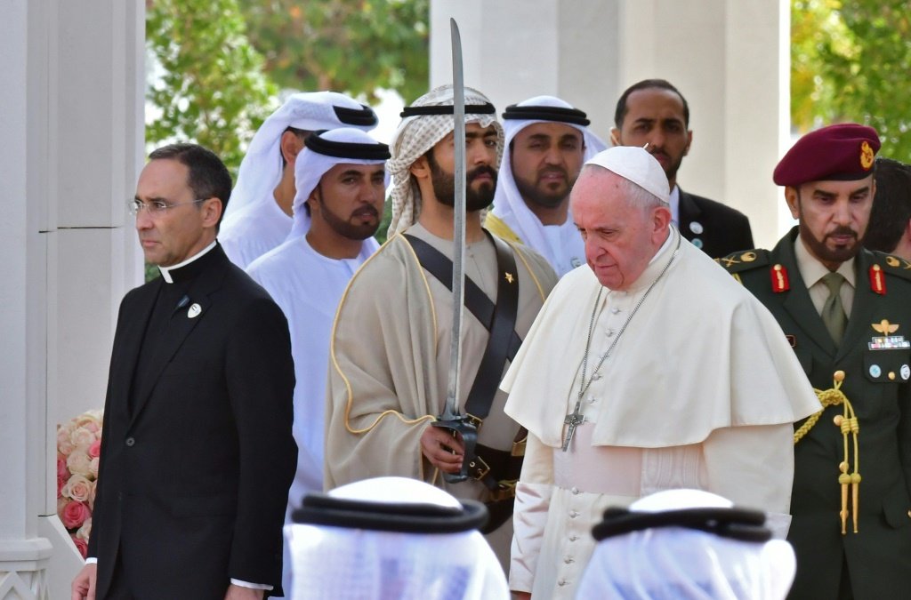 Em visita histórica, Papa fala de fraternidade nos Emirados Árabes