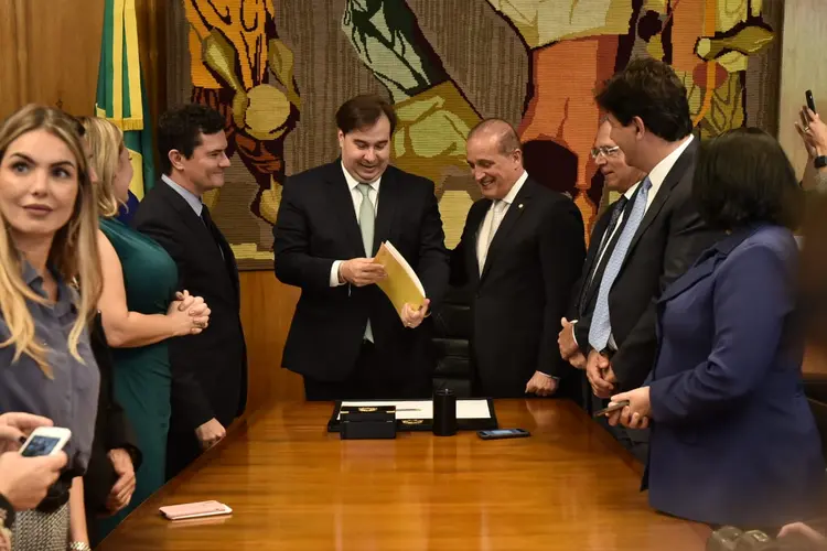 Pacote anticrime: presidente da Câmara dos Deputados recebe documentos de ministros (Rafael Carvalho/Divulgação)