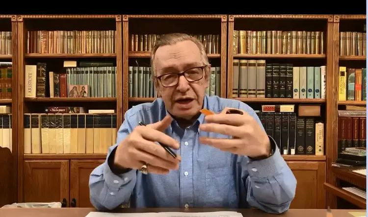 Olavo de Carvalho: escritor é parte de polêmica em torno do MEC (YouTube/Reprodução)