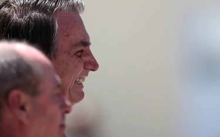 Jair Bolsonaro: presidente marcará presença semanalmente em lives no Facebook (Ricardo Moraes/Reuters)