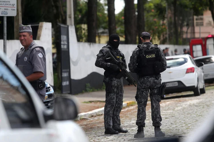 Massacre em Suzano: ao menos oito pessoas morreram e outras ficaram feridas durante tiroteio dentro da Escola Estadual Raul Brasil (Amanda Perobelli/Reuters)