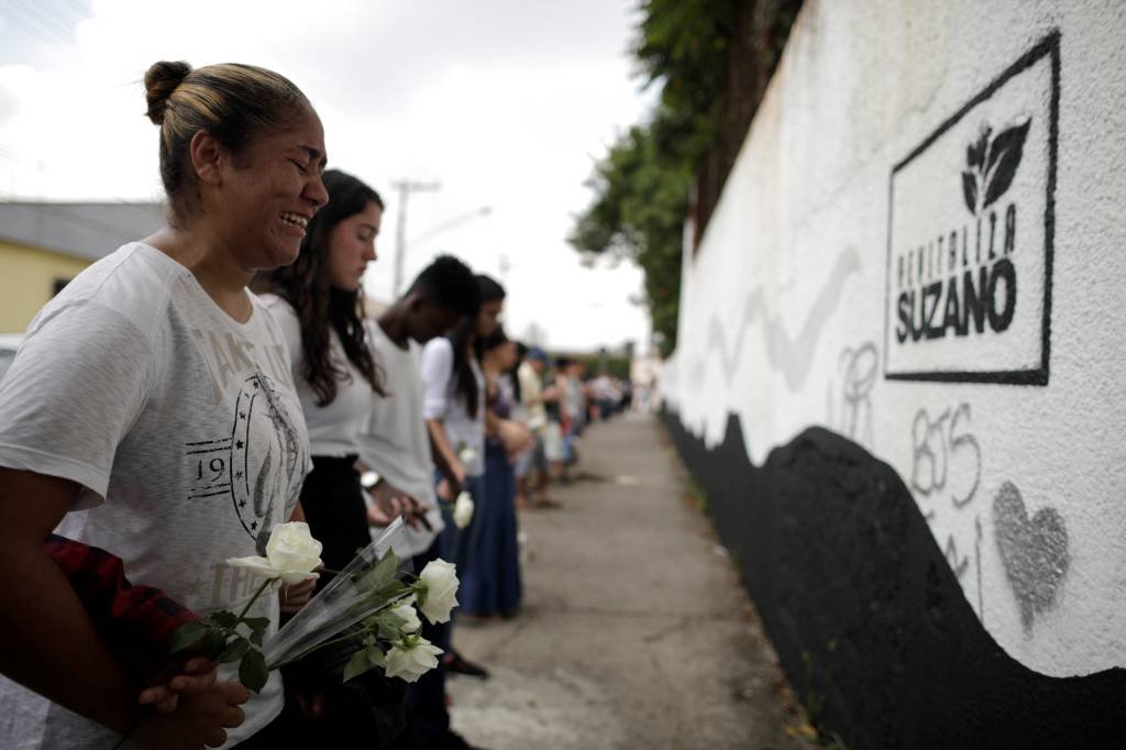 Ato em memória dos estudantes assassinados em escola de Suzano: o Ministério Público não acatou o pedido da polícia de apreensão do jovem (Ueslei Marcelino/Reuters)