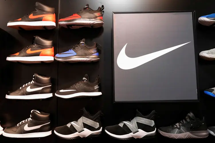 Complicações: Nike é acusada de uso inapropriado de símbolo indígena. (Shannon Stapleton/Reuters)