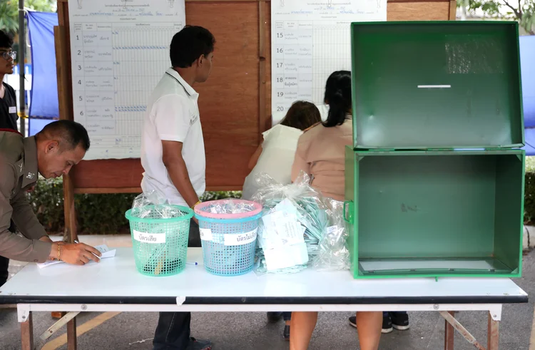 Eleições na Tailândia: país vive primeira votação após golpe militar em 2014 (Athit Perawongmetha/Reuters)