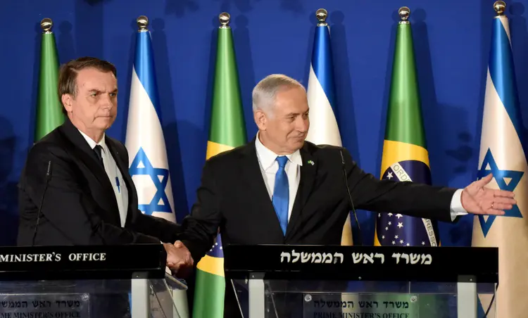 Bolsonaro e o premiê de Israel Benjamin Netanyahu. 31 de março de 2019. Debbie Hill/Pool via REUTERS (Debbie Hill/Pool/Reuters)