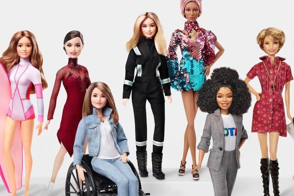 A Barbie chegou na terceira idade: relembre a trajetória da boneca