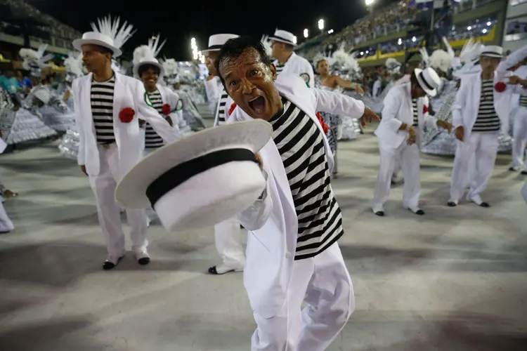 Rio de Janeiro - A escola de samba Mangueira se apresenta no Desfile das Campeãs do Carnaval do Rio, na Sapucaí ( Tânia Rêgo/Agência Brasil) (Tânia Rêgo/Agência Brasil)
