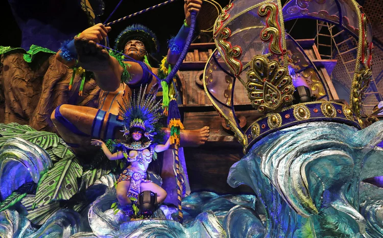 Desfile da Águia de Ouro trouxe como samba-enredo "Brasil, eu quero falar de você! Que país é esse?" (Amanda Perobelli/Divulgação)