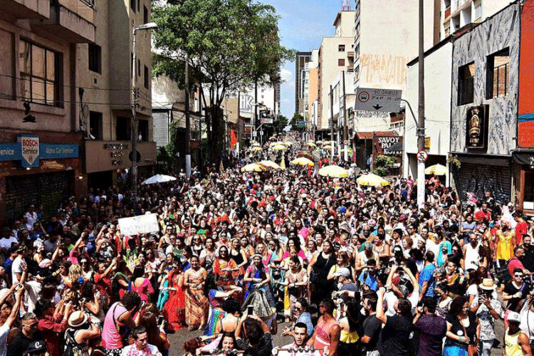 Bloco de rua: Carnaval paulistano teve as ruas tomadas por foliões (Bloco Bollywood/Divulgação)