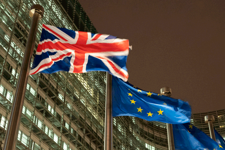 Reino Unido e União Europeia: expectativa é premiê britânica solicite à UE ainda esta semana uma extensão da data final para a implementação do Brexit (Bloomberg Creative Photos/Getty Images)