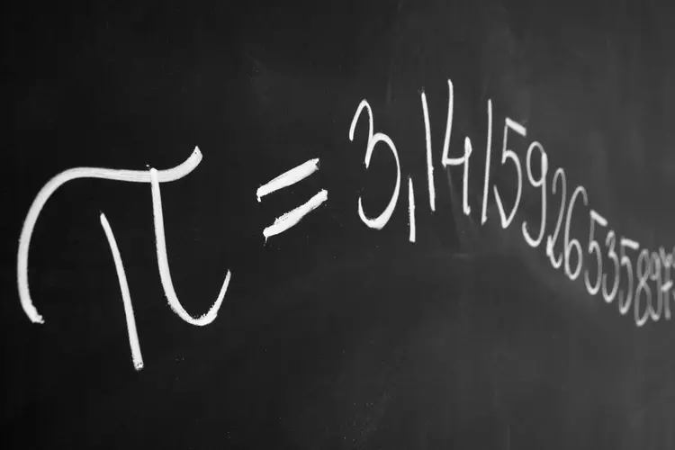 Início da fórmula do PI (π): novo recorde supera em 9 trilhões de dígitos a marca anterior (Sovika/Getty Images)