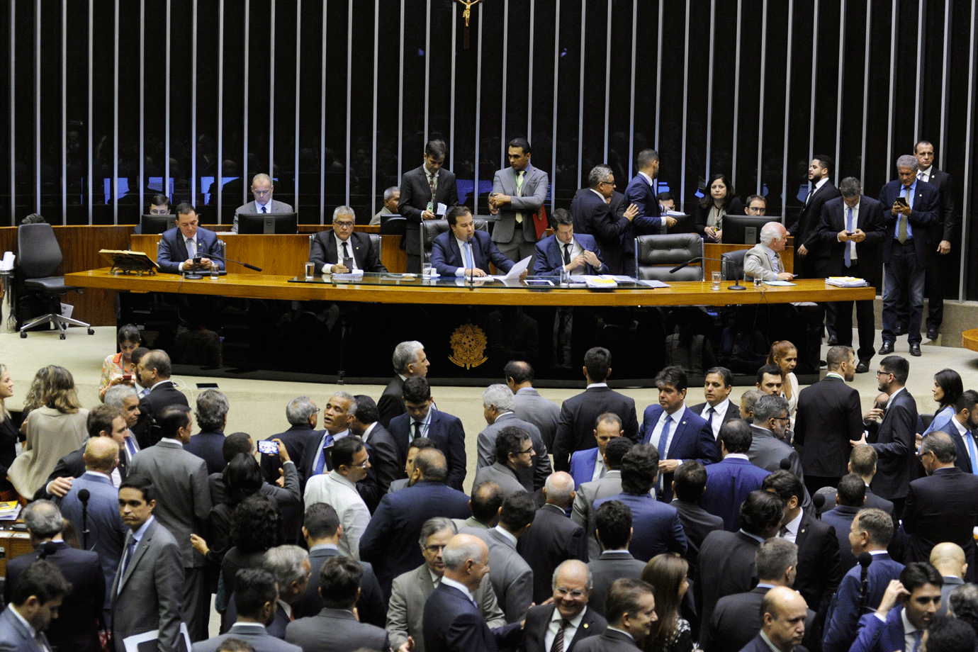 Câmara aprova urgência para votação de projeto que amplia a isenção do Imposto de Renda até R$ 5 mil