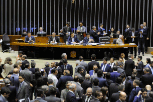 Câmara aprova urgência para votação de projeto que amplia a isenção do Imposto de Renda até R$ 5 mil