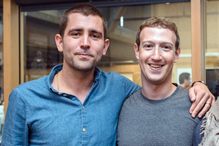 Chris Cox: engenheiro estava abaixo apenas de Zuckerberg e de Sheryl Sandberg no Facebook e era considerado o "número 3" dos negócios (Facebook/Reprodução)