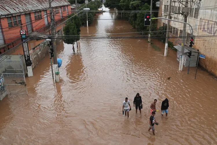 Chuvas em São Paulo: na segunda-feira (11), ao menos 13 pessoas morreram (Amanda Perobelli/Reuters)
