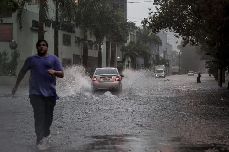 Governo de SP decretou nesta quinta-feira, 14, situação de emergência em sete cidades das Grande São Paulo (Marcelo Camargo/Agência Brasil)