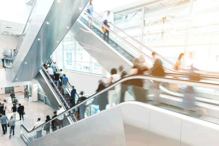 Shopping center: a BR Malls, operadora de shoppings, divulgou o balanço do terceiro trimestre de 2019 nesta quarta-feira (Classen Rafael/EyeEm/Getty Images)