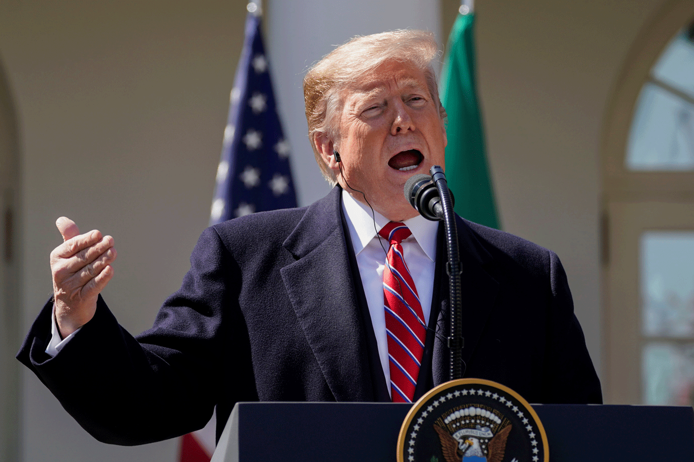 Trump acusa redes sociais de "discriminação" contra usuários de direita