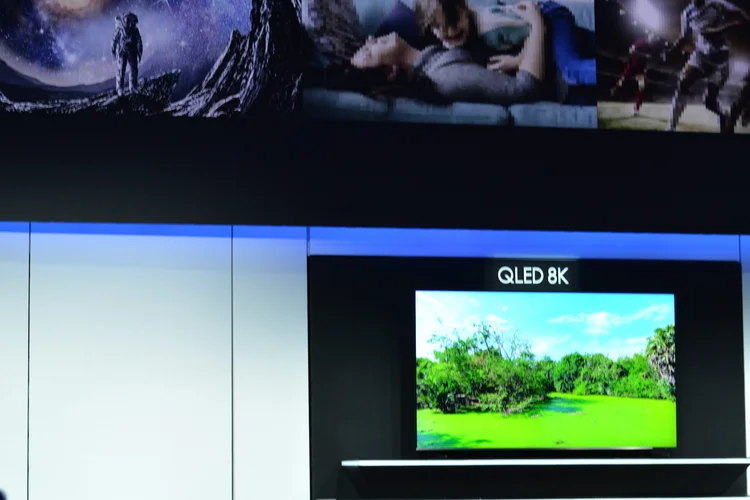 QLED TV 8K: produto foi exibido durante a feira de tecnologia CES, em janeiro de 2019 (Lucas Agrela/Site Exame)