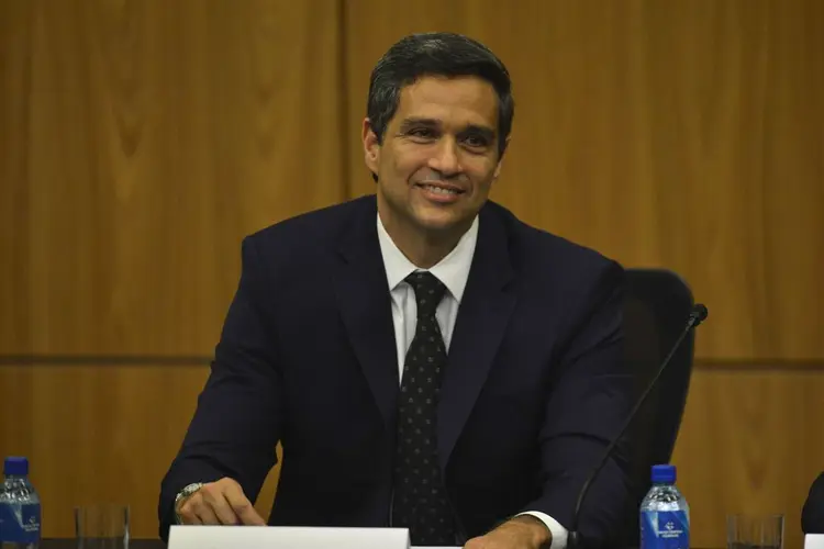 Roberto Campos Neto: presidente do Banco Central do Brasil diz ser cedo para definir algo sobre a libra, mas acredita que uma regulamentação em relação às moedas precisa ser feita (Fabio Rodrigues Pozzebom/Agência Brasil)
