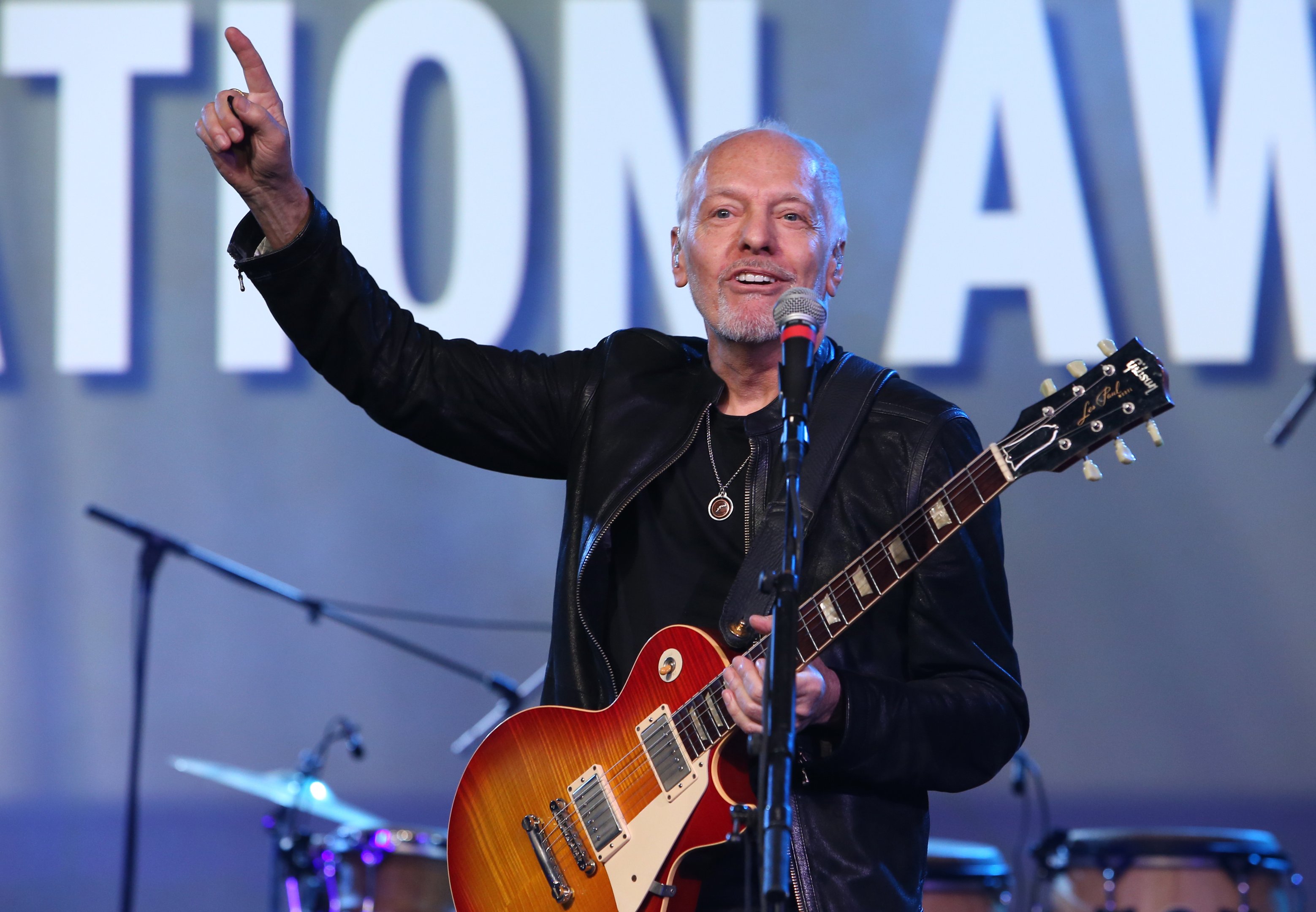 Anúncio da turnê de despedida de Peter Frampton foi motivado por doença