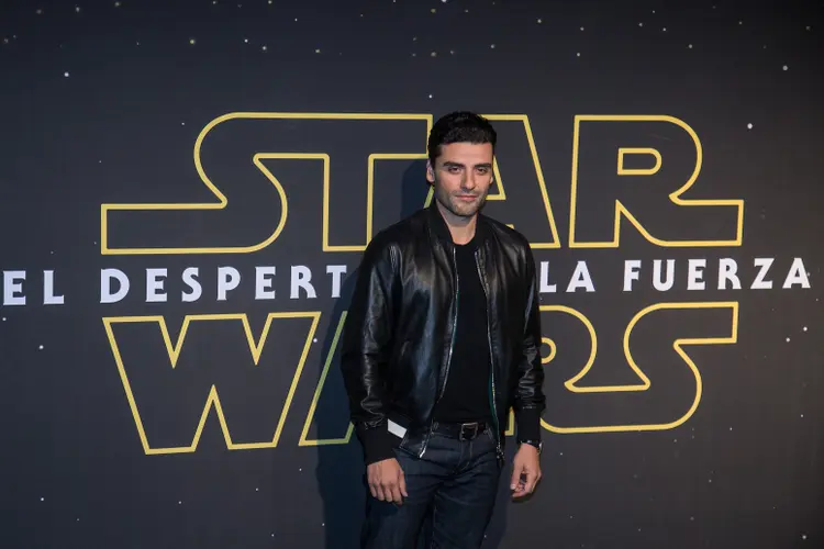 Star Wars:"Vocês aprenderão novas coisas sobre Poe e sobre Finn e Rey, então estou bastante animado para compartilhar isso", afirmou o ator (Manuel Velasquez/Anadolu Agency/Getty Images)