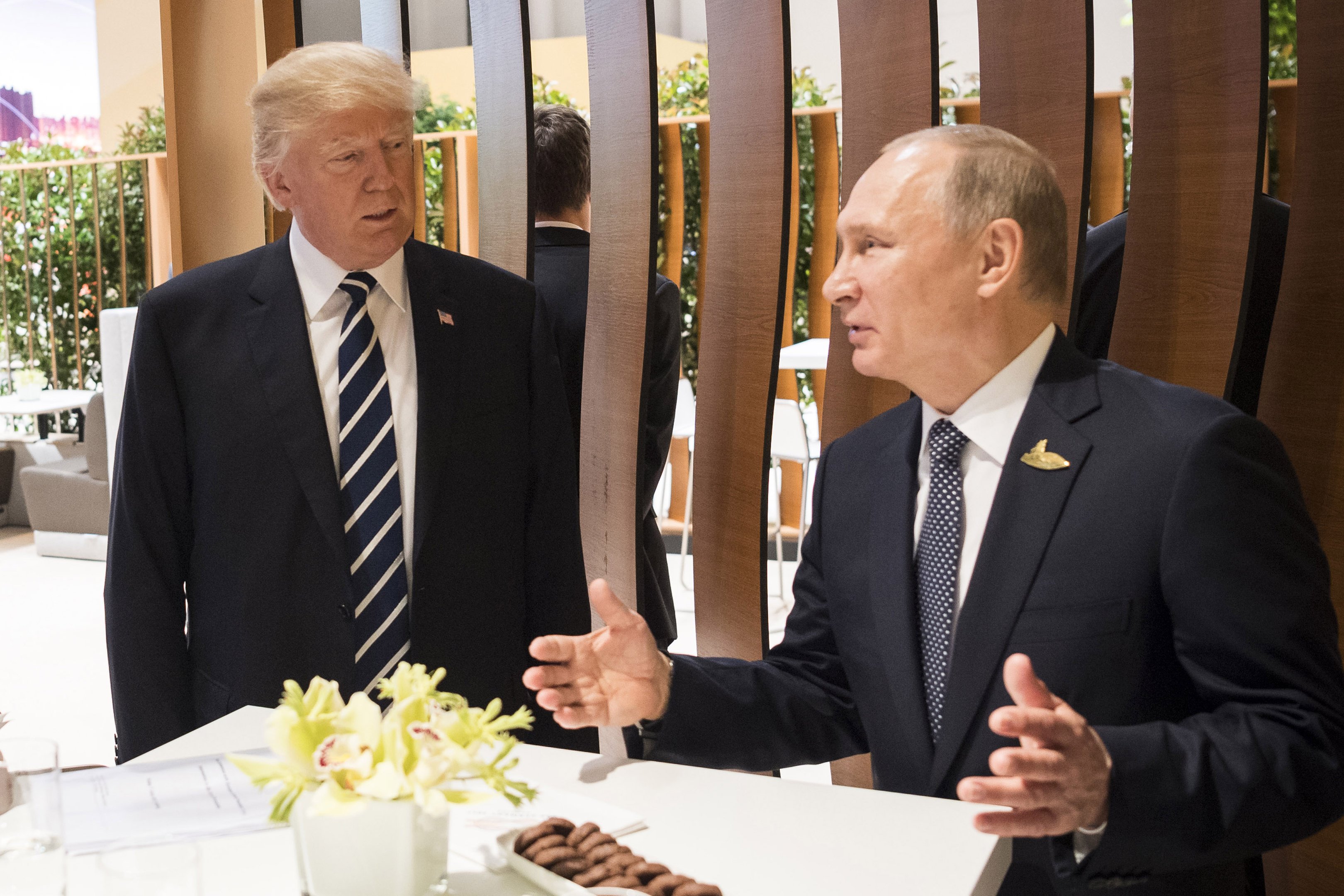 Presidente dos Estados Unidos, Donald Trump, e o presidente da Rússia, Vladimir Putin