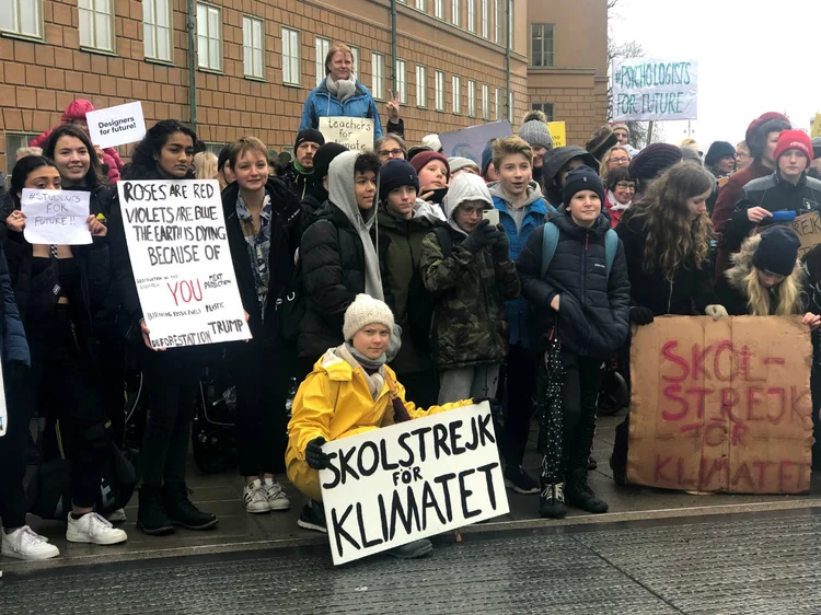 Protestos: estudantes se unem e protestam em favor de medidas para preservar o clima (//Reuters)