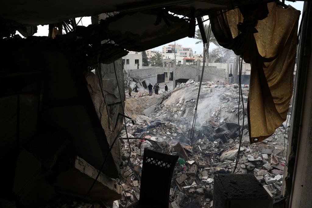 Israelenses respondem a novos disparos de foguetes da Faixa de Gaza