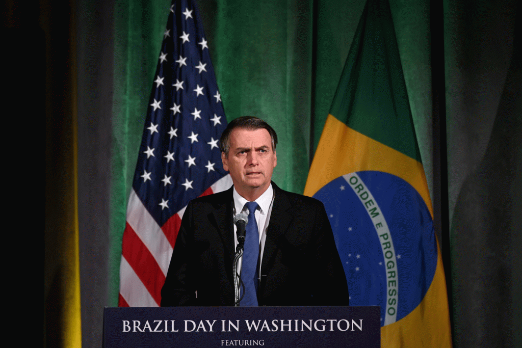 Delta, Bain e FT retiram patrocínio de evento de homenagem a Bolsonaro