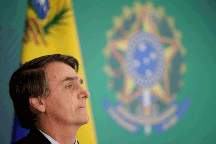 Bolsonaro: governo depende do aval do Congresso para pagar benefícios sociais com emissão de dívida (Ueslei Marcelino/Reuters)